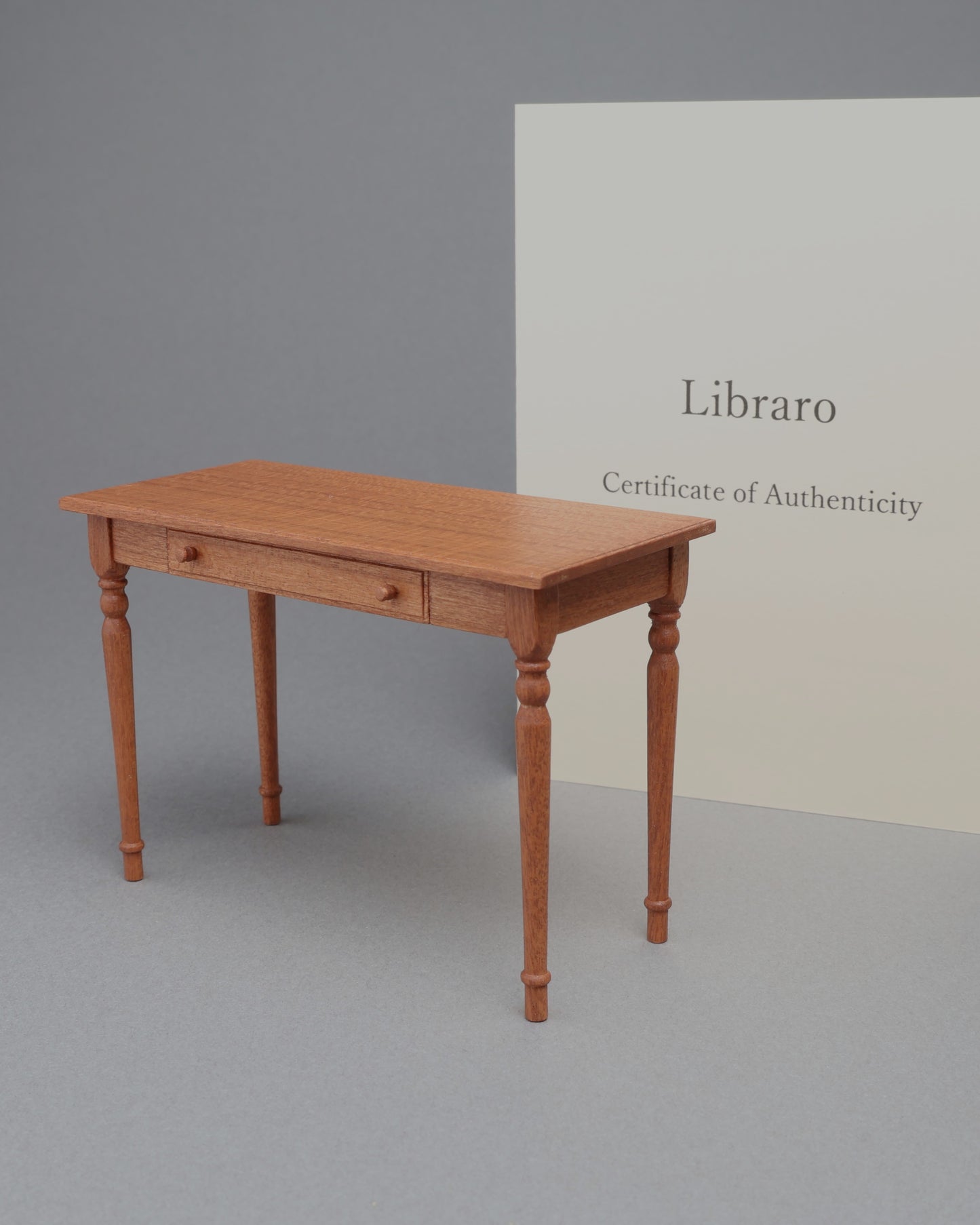 Desk No.1