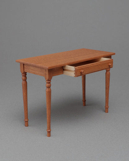 Desk No.1